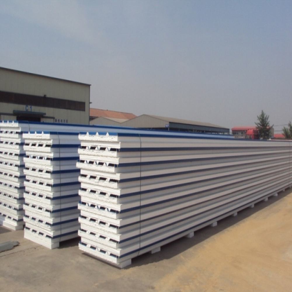 EPS sandwich panels are ideal for roofing. With their lightweight design and excellent insulation properties, they offer durability and energy efficiency. They’re easy to install, (