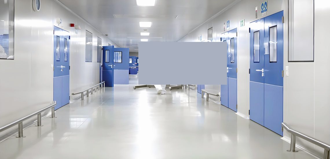Laboratory clean room with modular ceiling filtration system