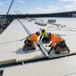 Single-Skin Metal Panels vs Sandwich Panels for Roof Systems